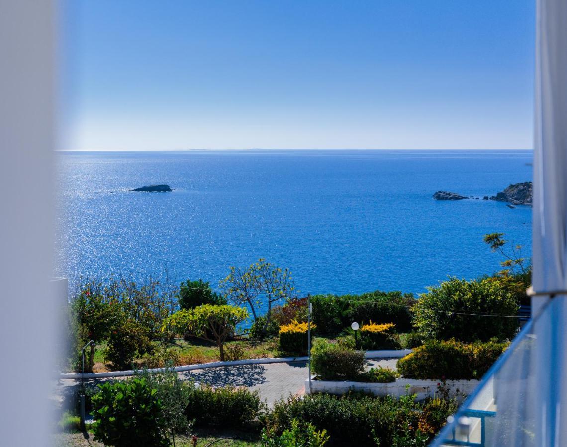 Blue Paradise Apartment Achlia Luaran gambar